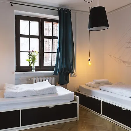 Hostel Grand *